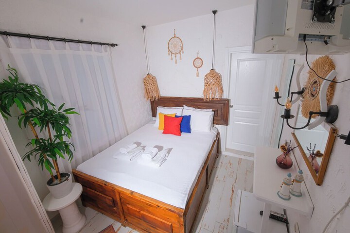 Room 5 of 51