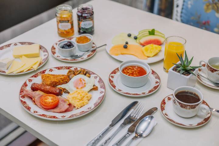 Breakfast/Coffee Service 91 of 98
