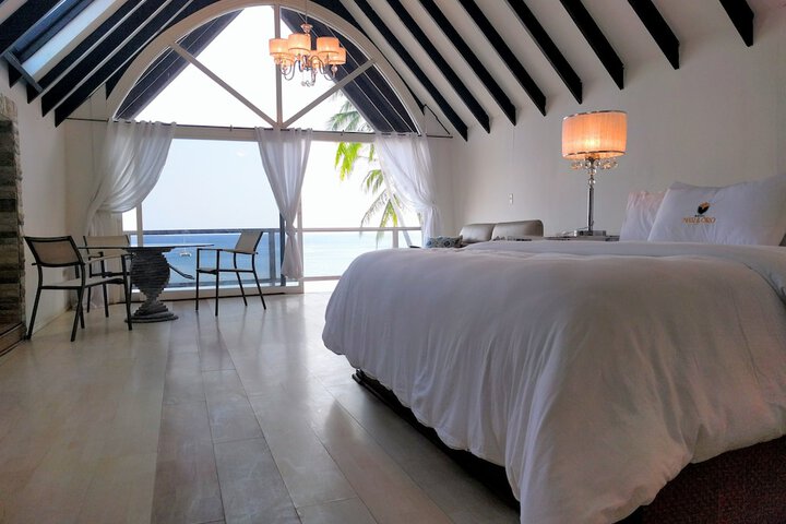 Room 4 of 50