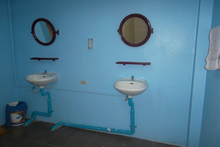 Room 22 of 32