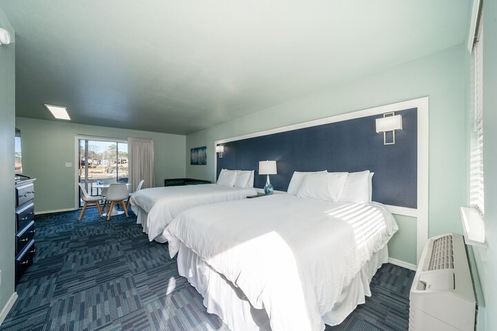 Studio Suite 1 King Bed with Sofa Bed Resort View (28 of 40)