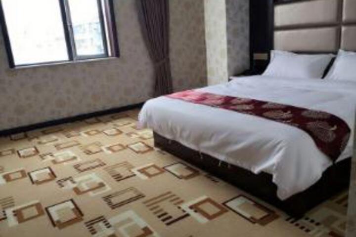 Room 5 of 7