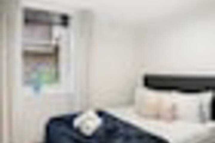 Room 20 of 318