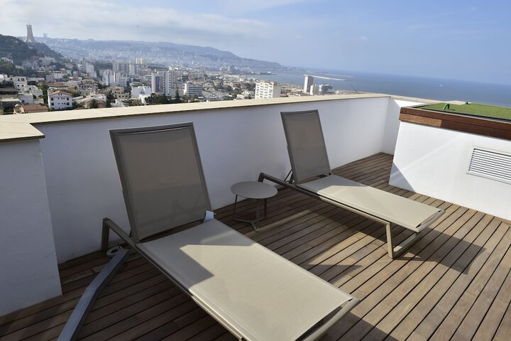 Terrace/Patio 34 of 65
