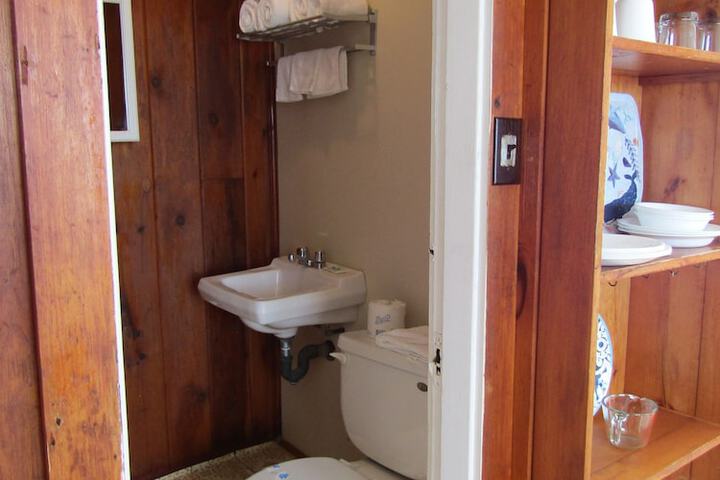 Room 179 of 219