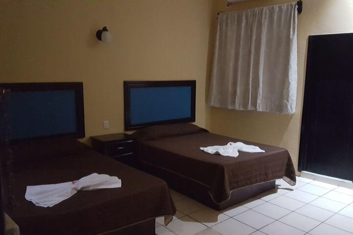 Room 9 of 20