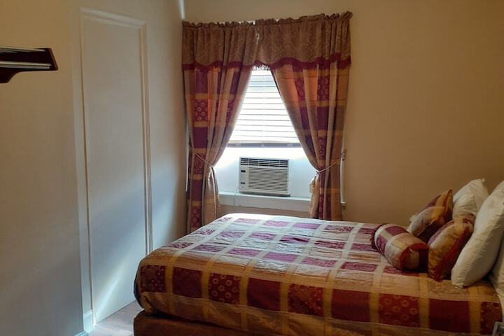 Room 3 of 26