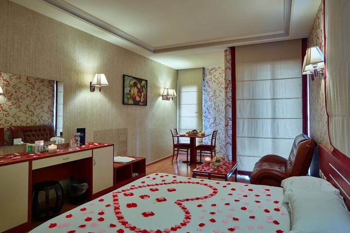 Room 15 of 126