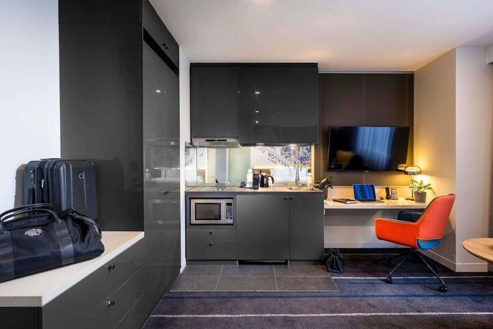 Room 64 of 158
