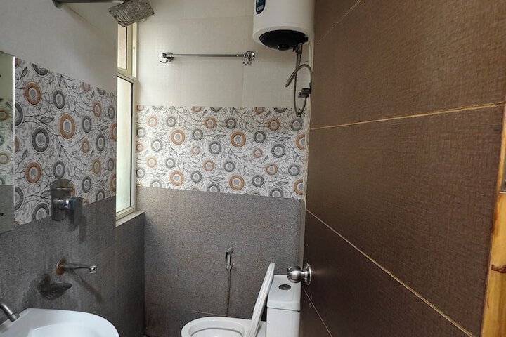 Room 37 of 51
