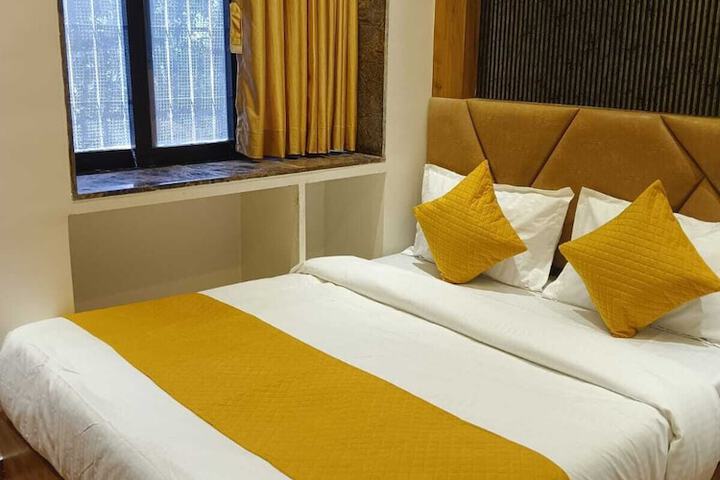Room 6 of 29