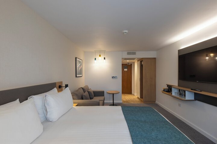 Room 20 of 53
