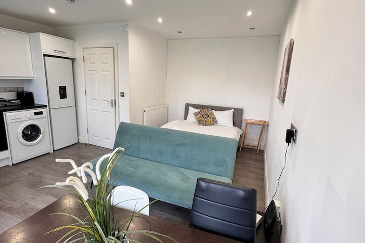 Room 38 of 49
