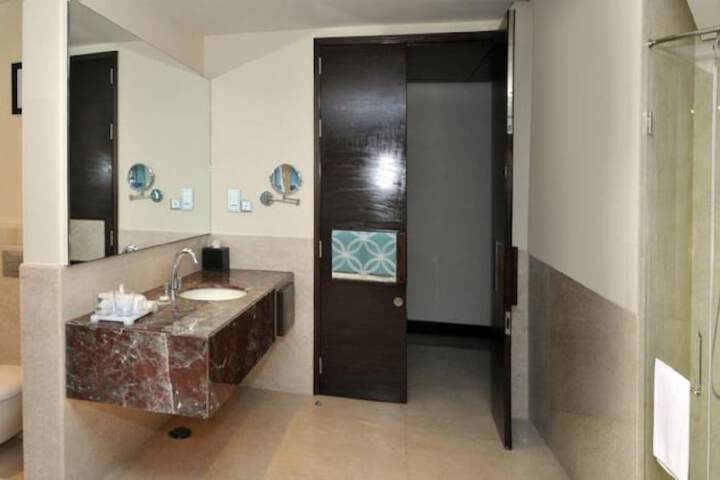 Clean Restrooms