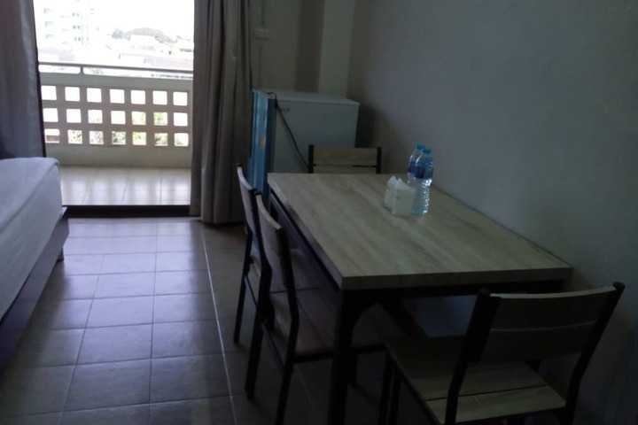 Room 26 of 42