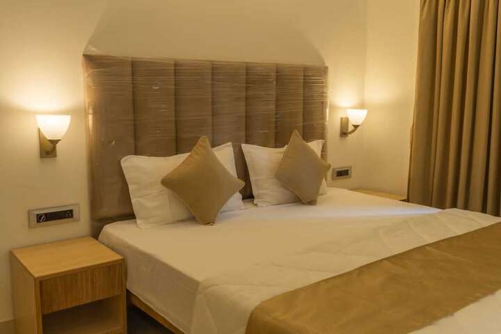 Room 6 of 21