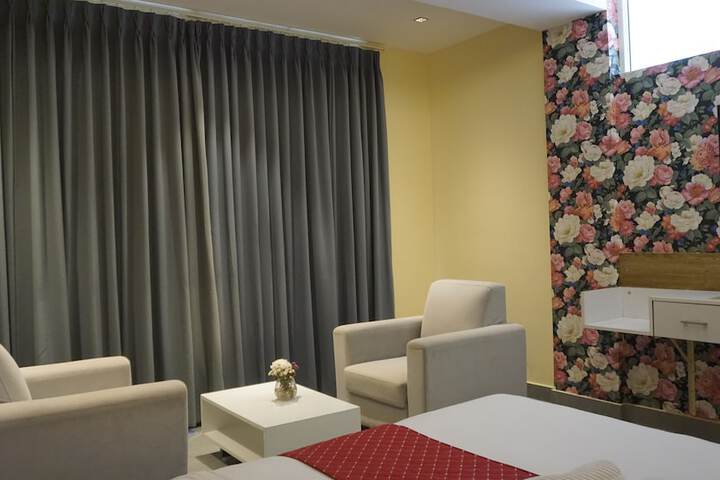 Room 15 of 128