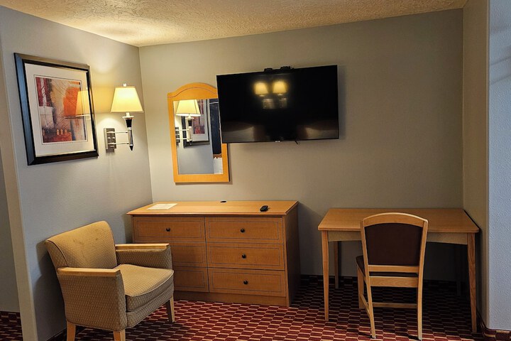Room 21 of 49