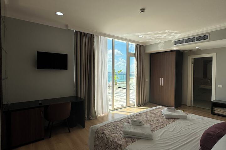 Room 60 of 191