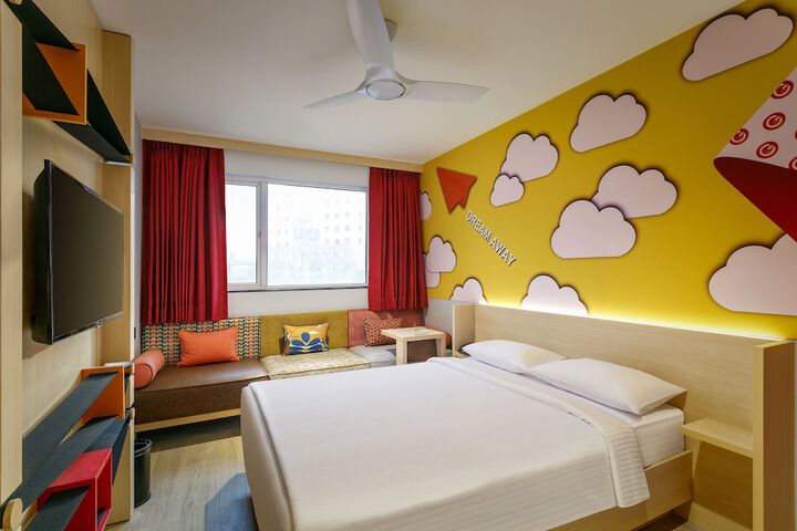 Room 11 of 41