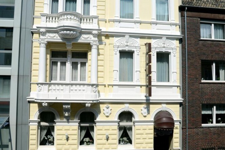 Hotel 5 of 18