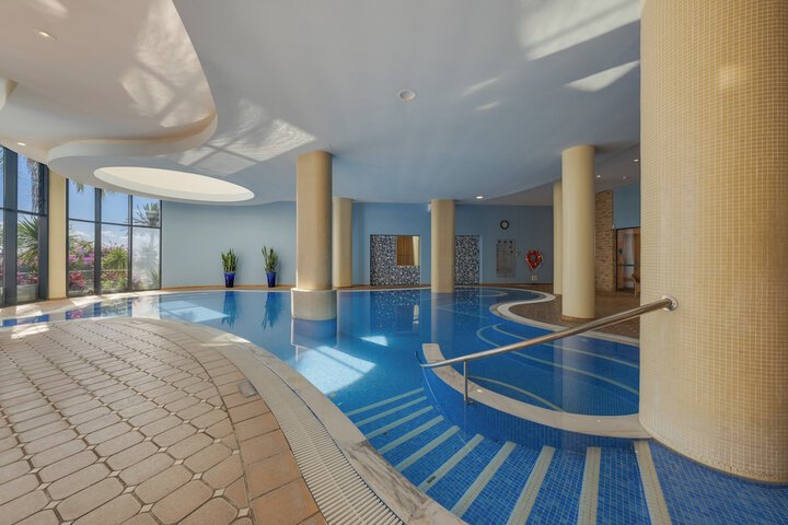Pool 109 of 411