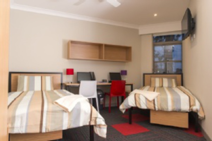 Room 103 of 288