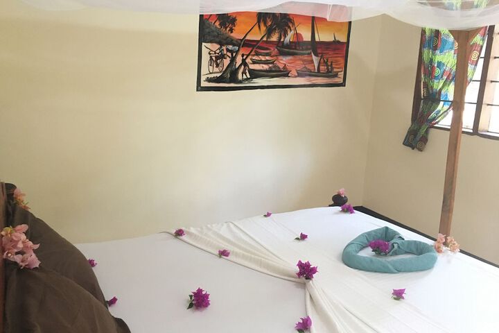 Room 28 of 80