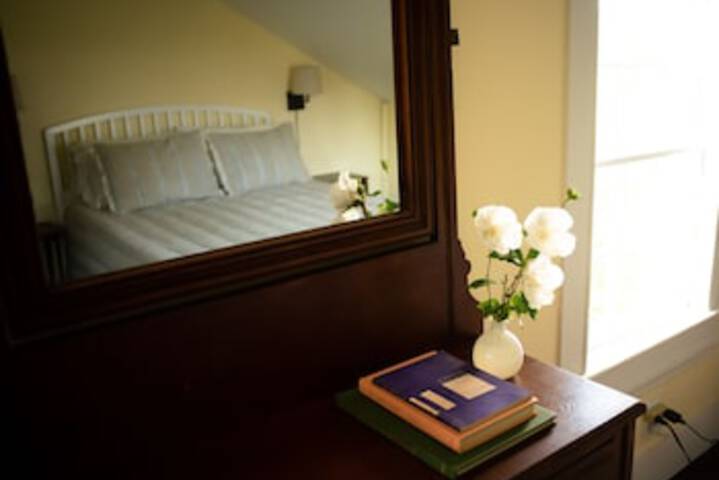 Room 40 of 96