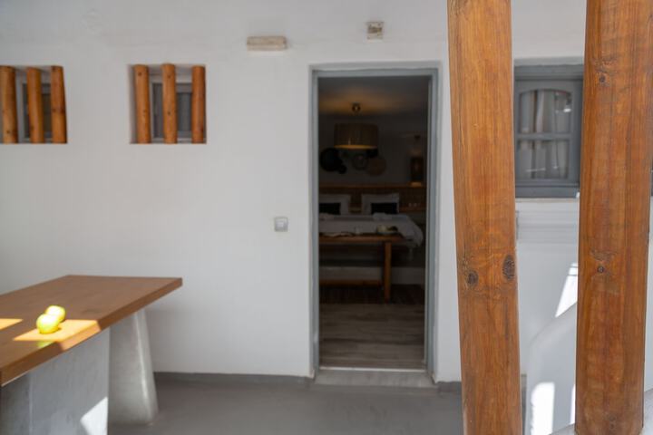 Room 25 of 87