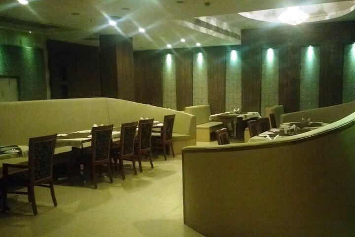 Dining Photos