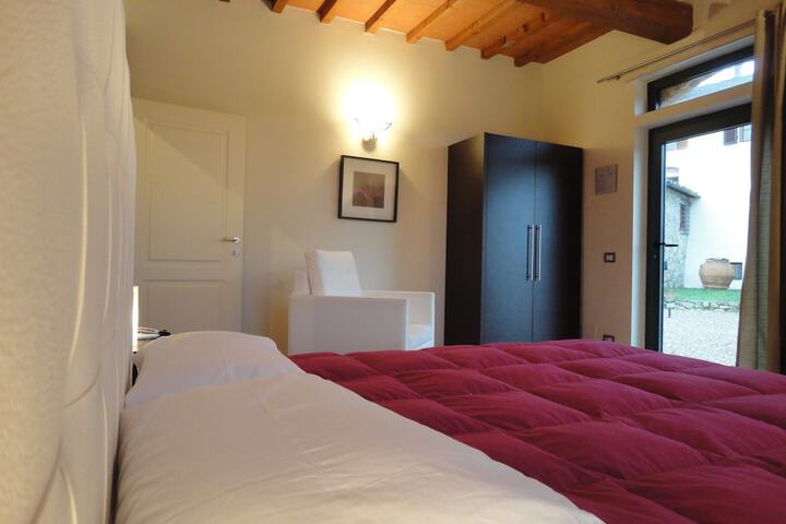 Room 14 of 63