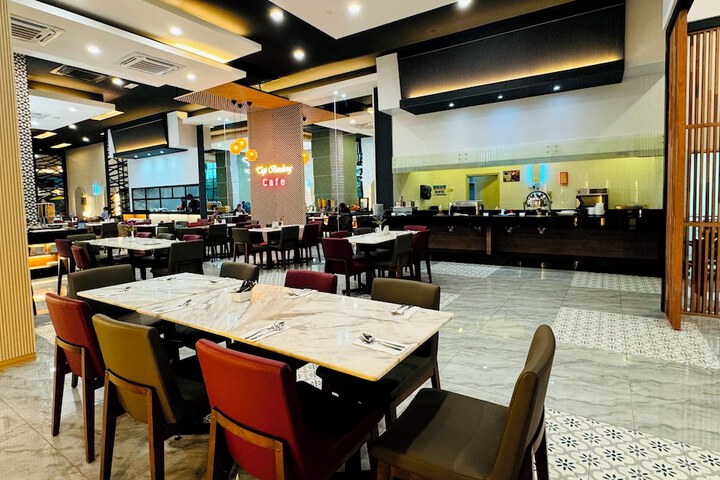 Dining 110 of 148
