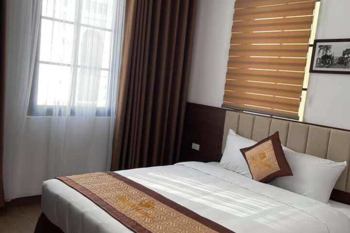 Room 10 of 35