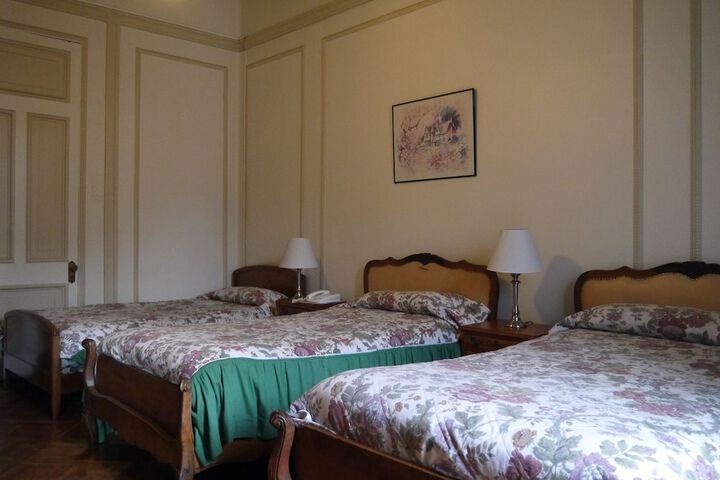 Room 23 of 44