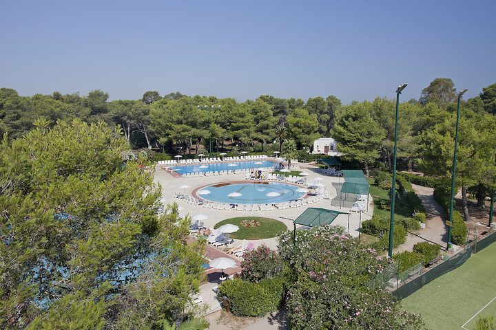 Pool Hotel