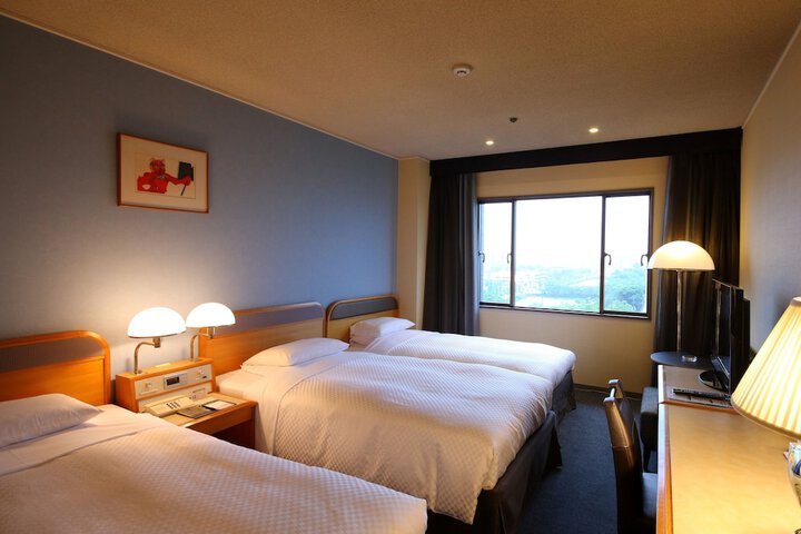 Room 13 of 126