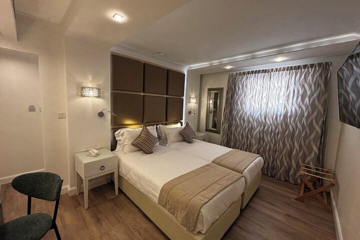 Room 21 of 58