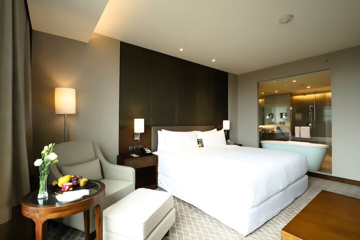 Room 42 of 113
