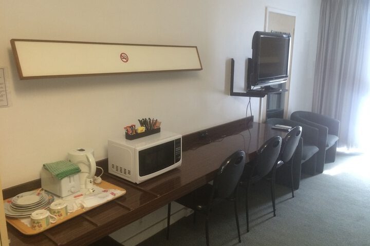 Room 18 of 30