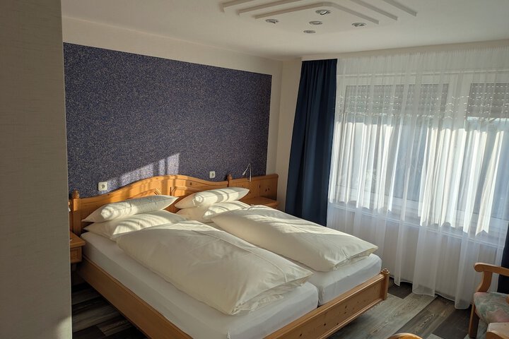 Room 3 of 30