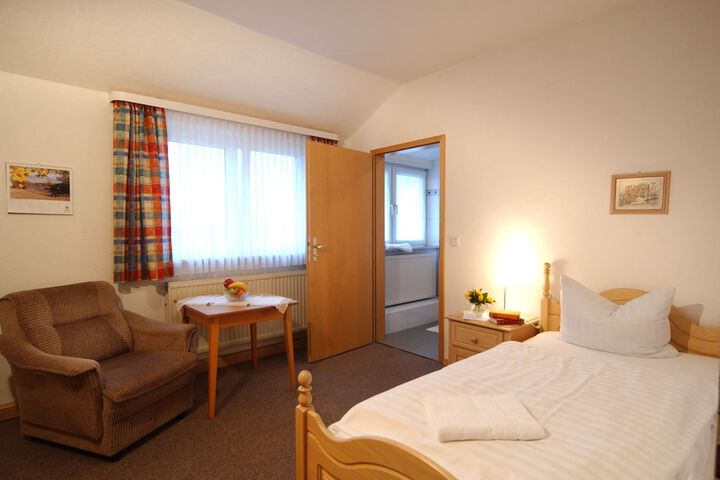 Room 5 of 45