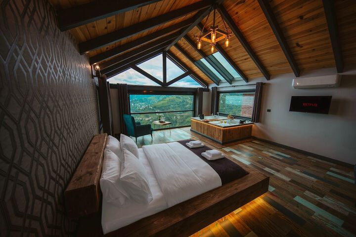 Room 12 of 58