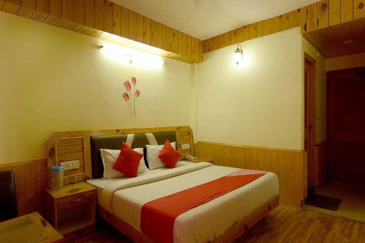 Room 12 of 20