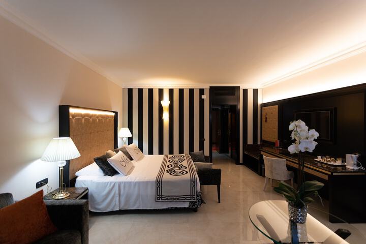 Room 9 of 62