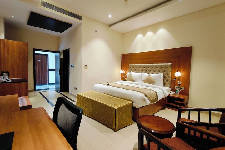 Room 15 of 54