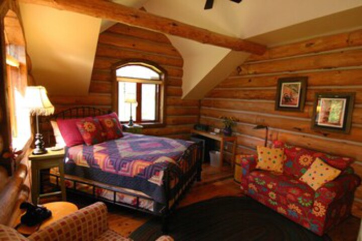 Room 26 of 35