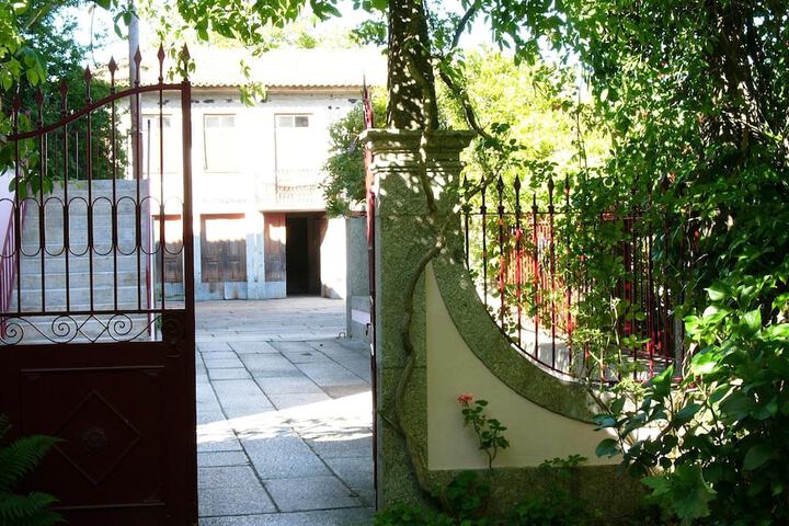 Property Grounds 25 of 38