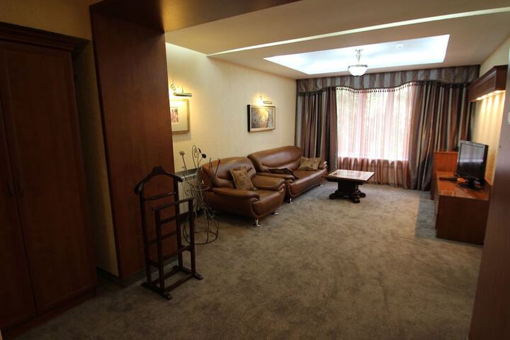 Room 50 of 112