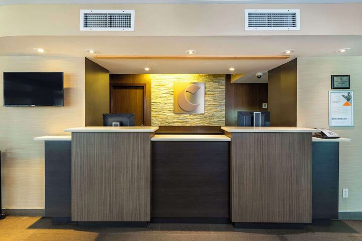 Hotel Lobby
